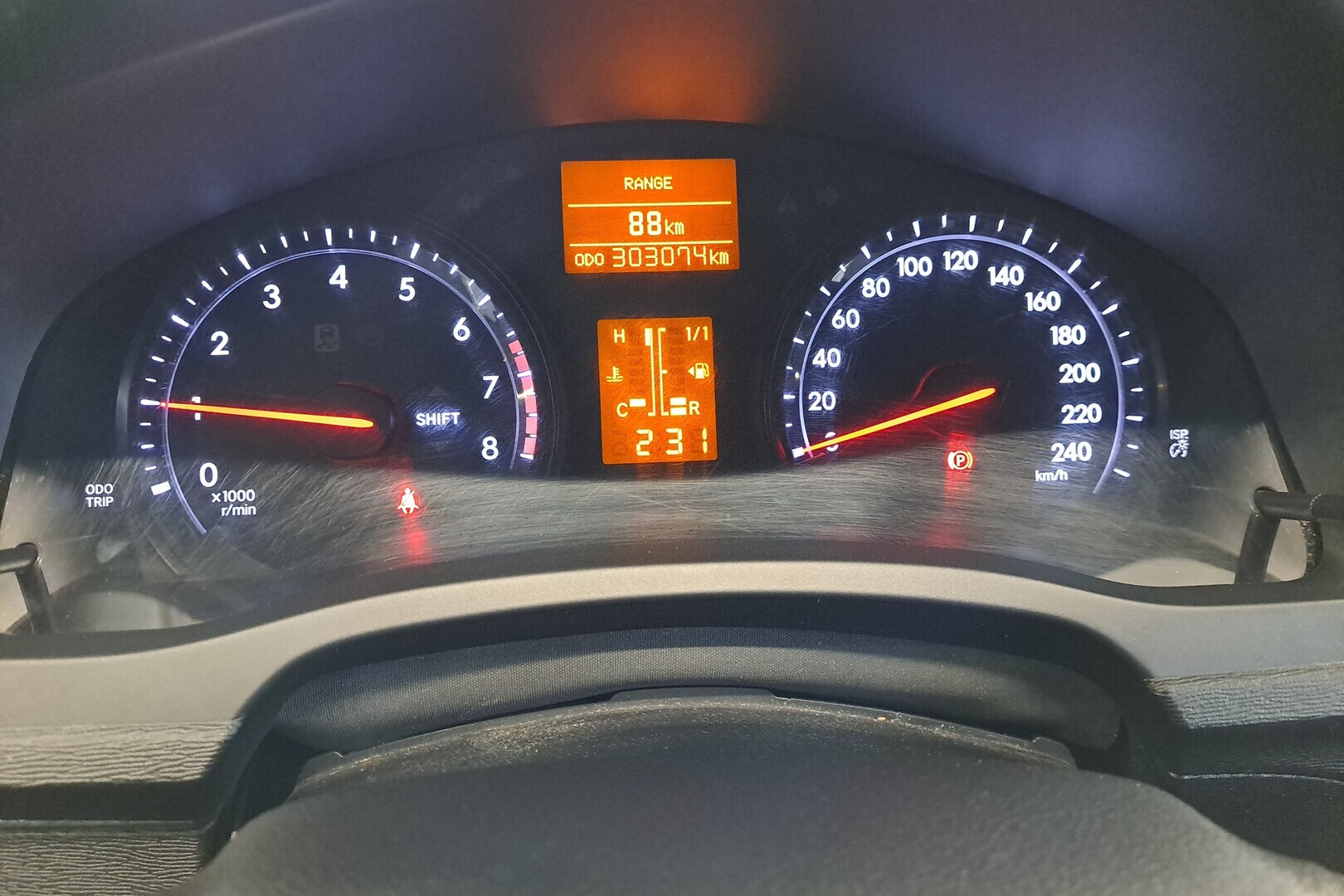 TOYOTA Avensis 2014