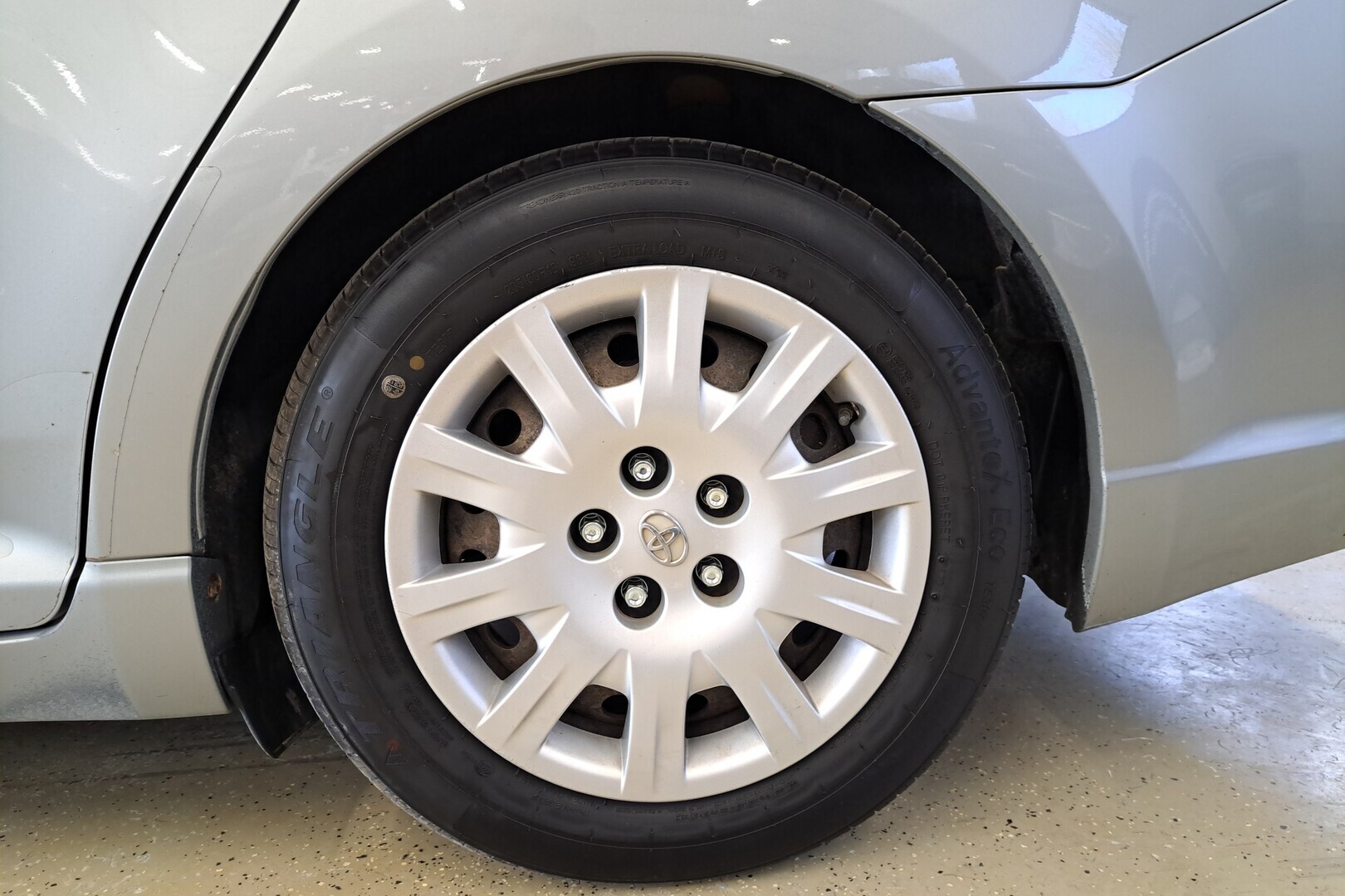 TOYOTA Avensis 2014