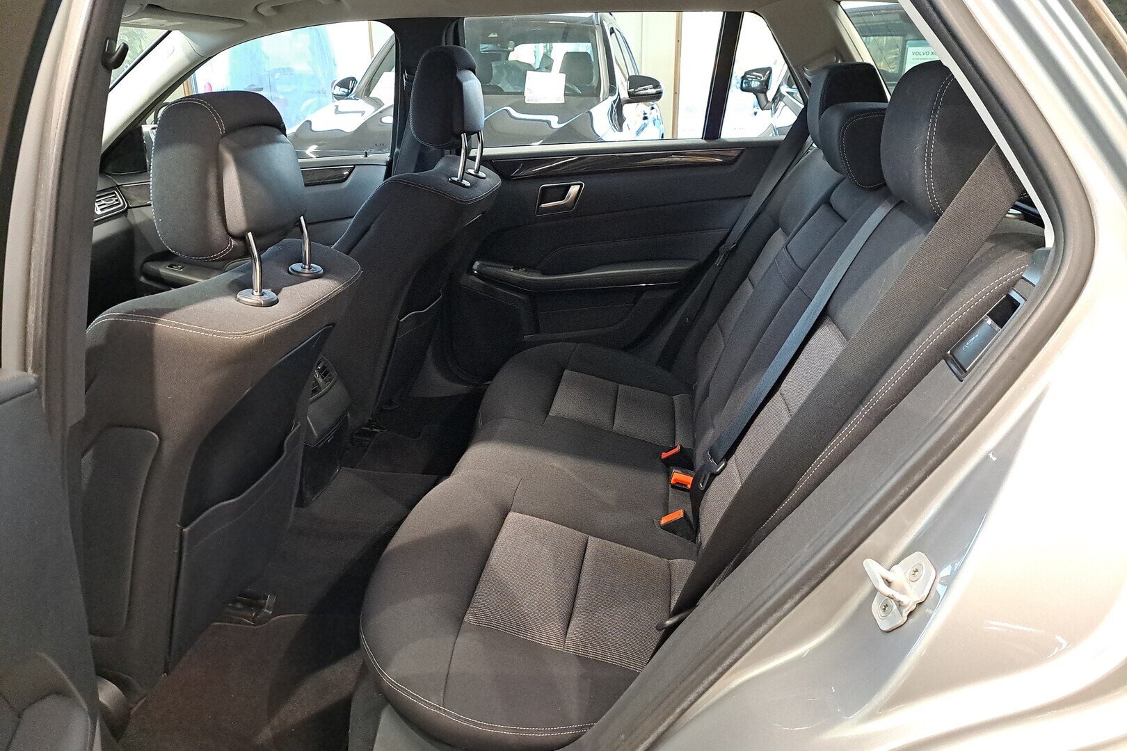 MERCEDES-BENZ E 2013