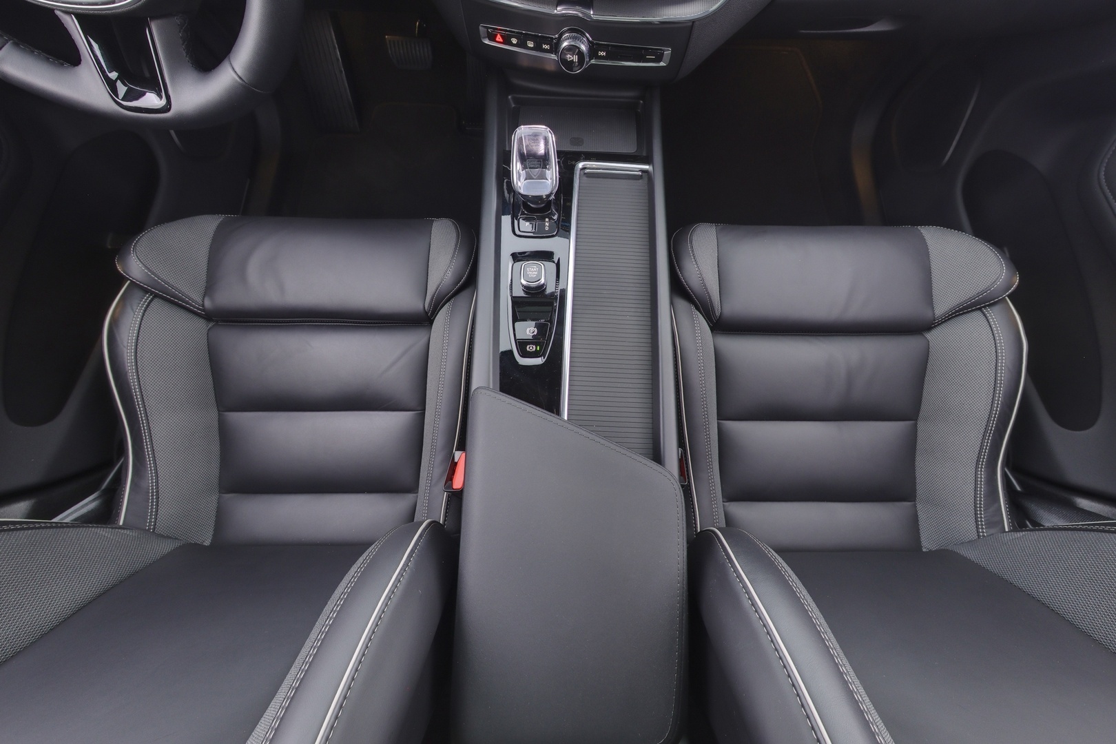 VOLVO XC60 12