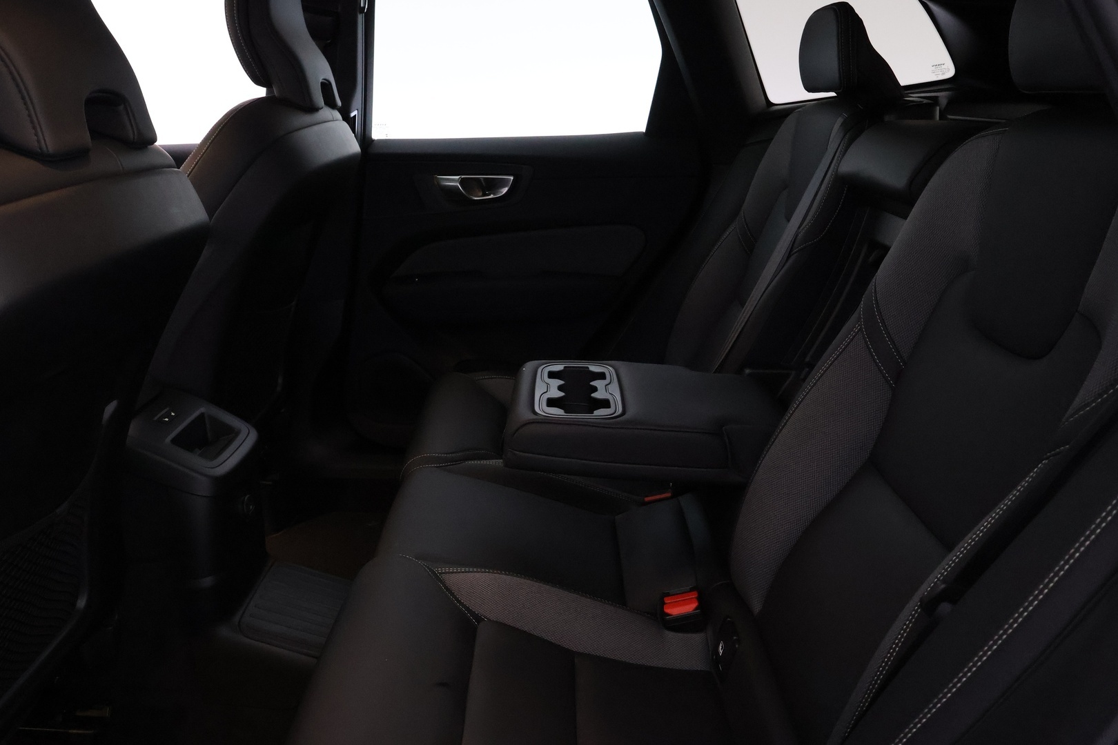 VOLVO XC60 18