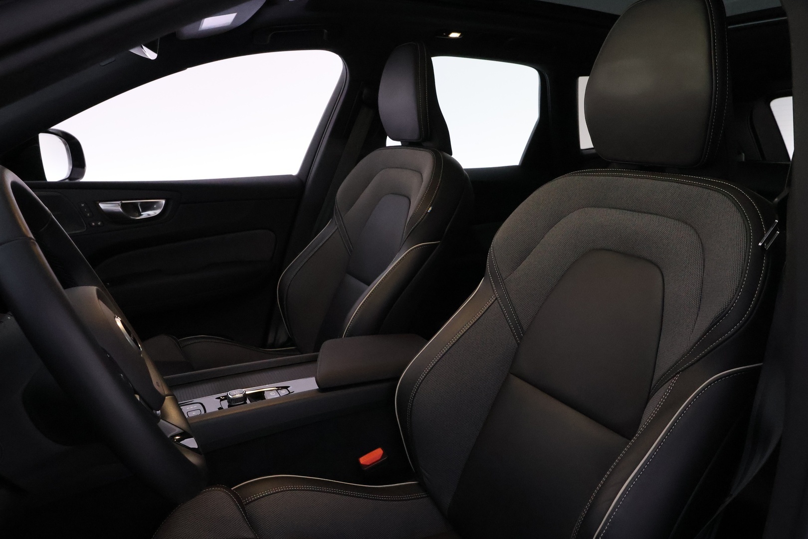 VOLVO XC60 24