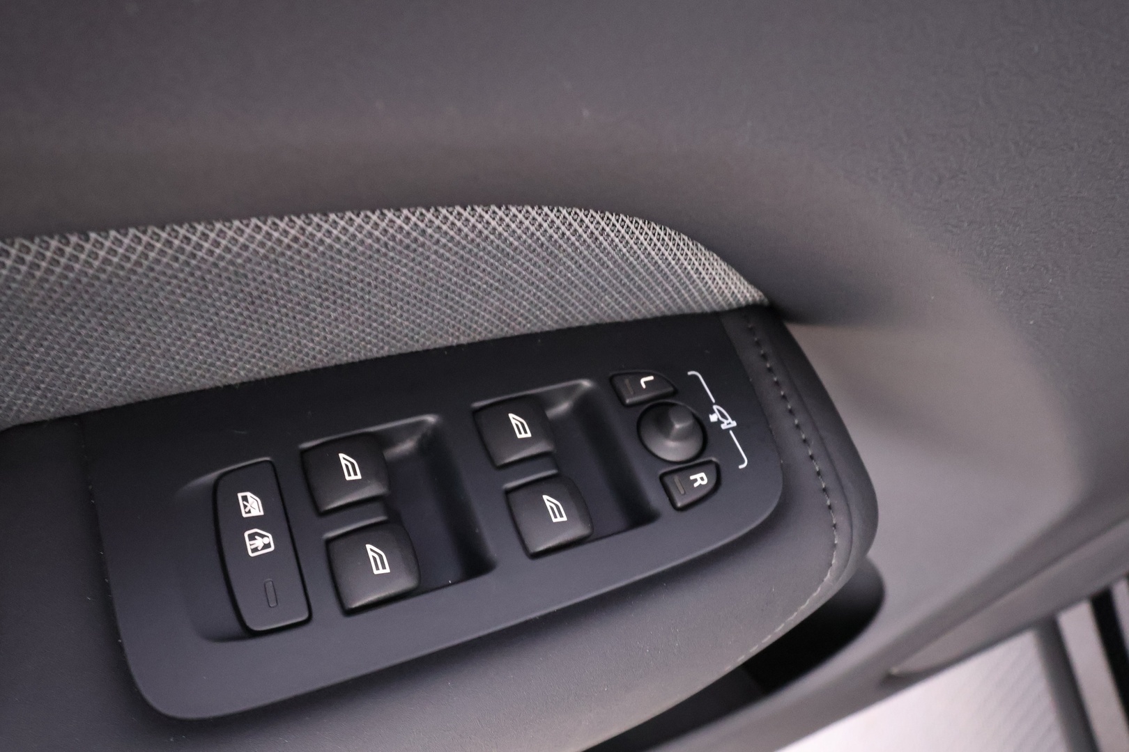 VOLVO XC60 27