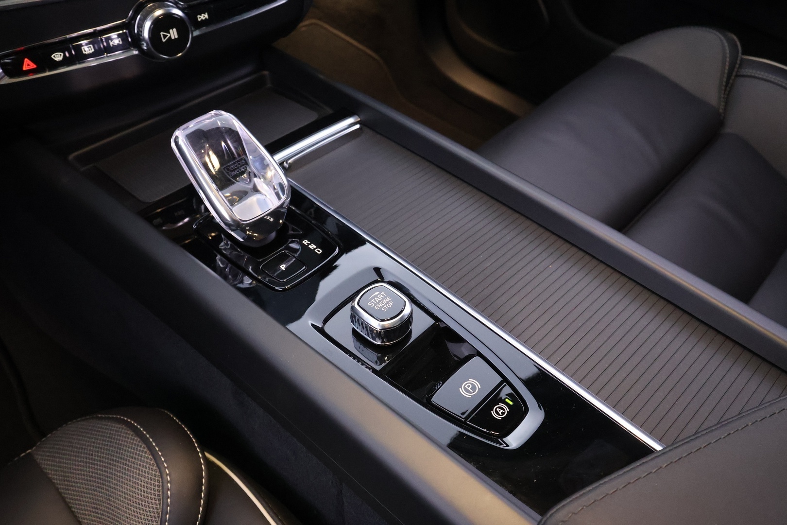 VOLVO XC60 37