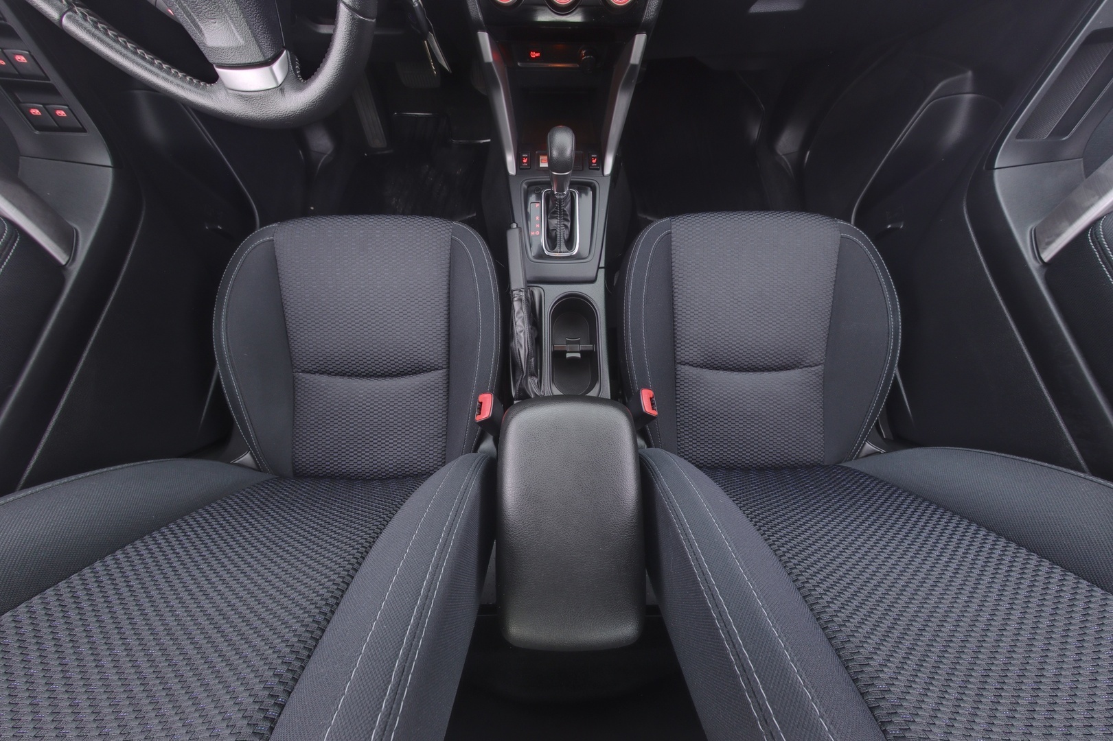 SUBARU Forester 12