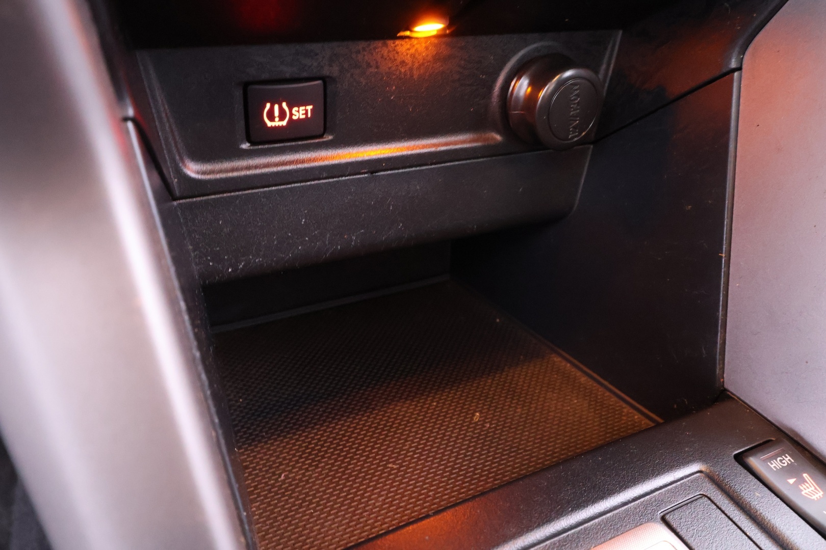 SUBARU Forester 40
