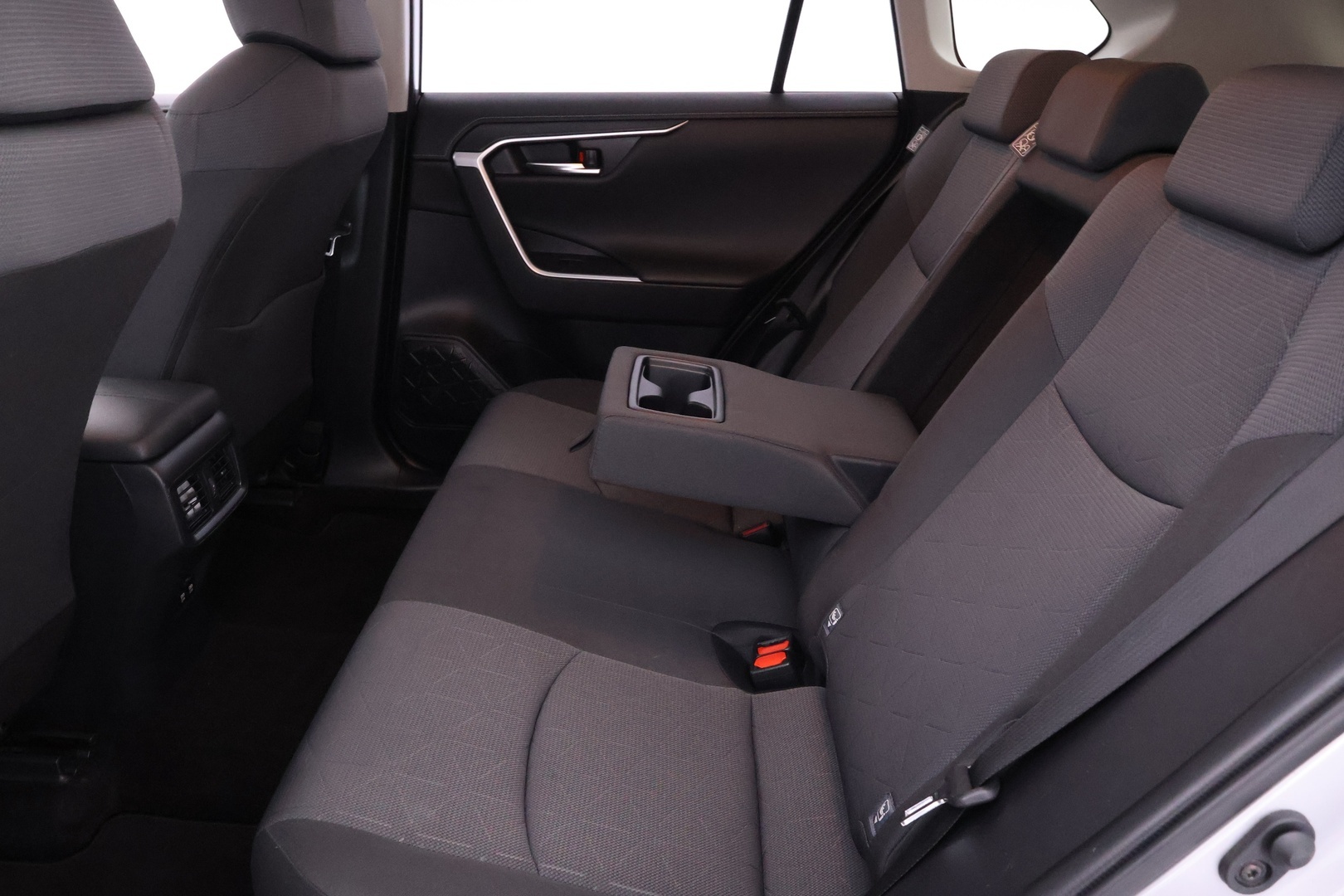 TOYOTA RAV4 18