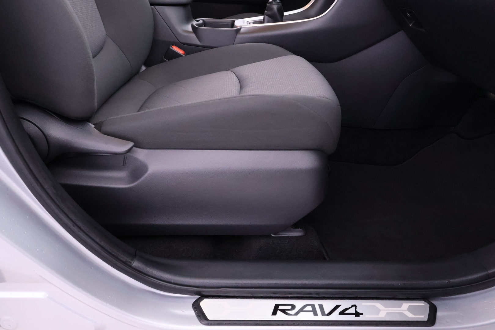 TOYOTA RAV4 21