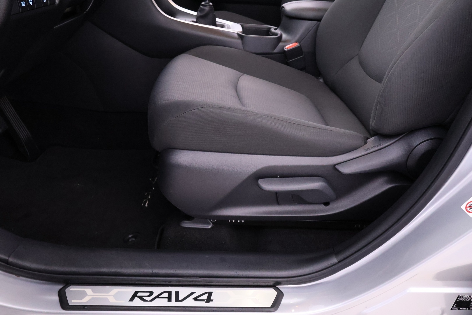 TOYOTA RAV4 25
