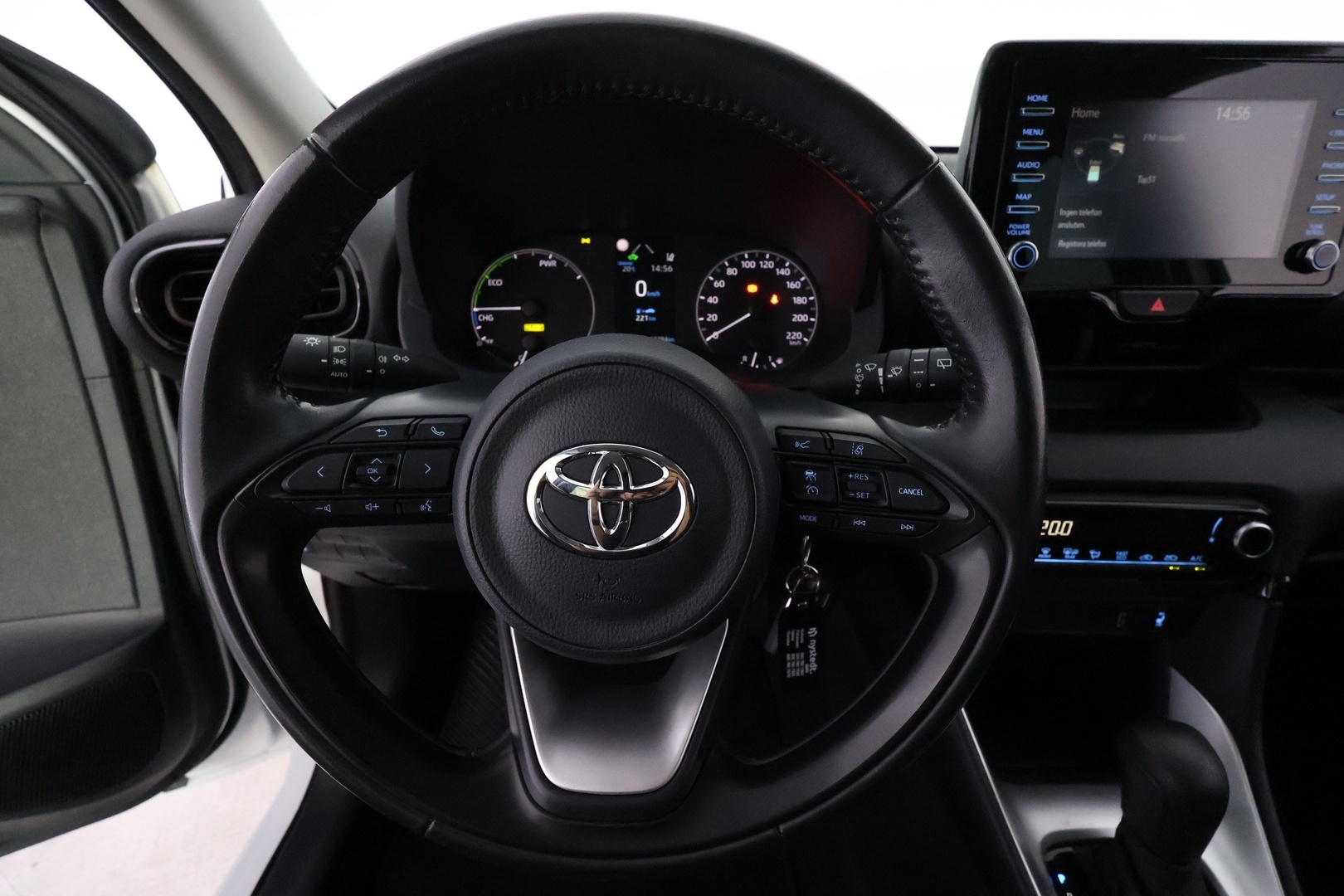TOYOTA Yaris 24