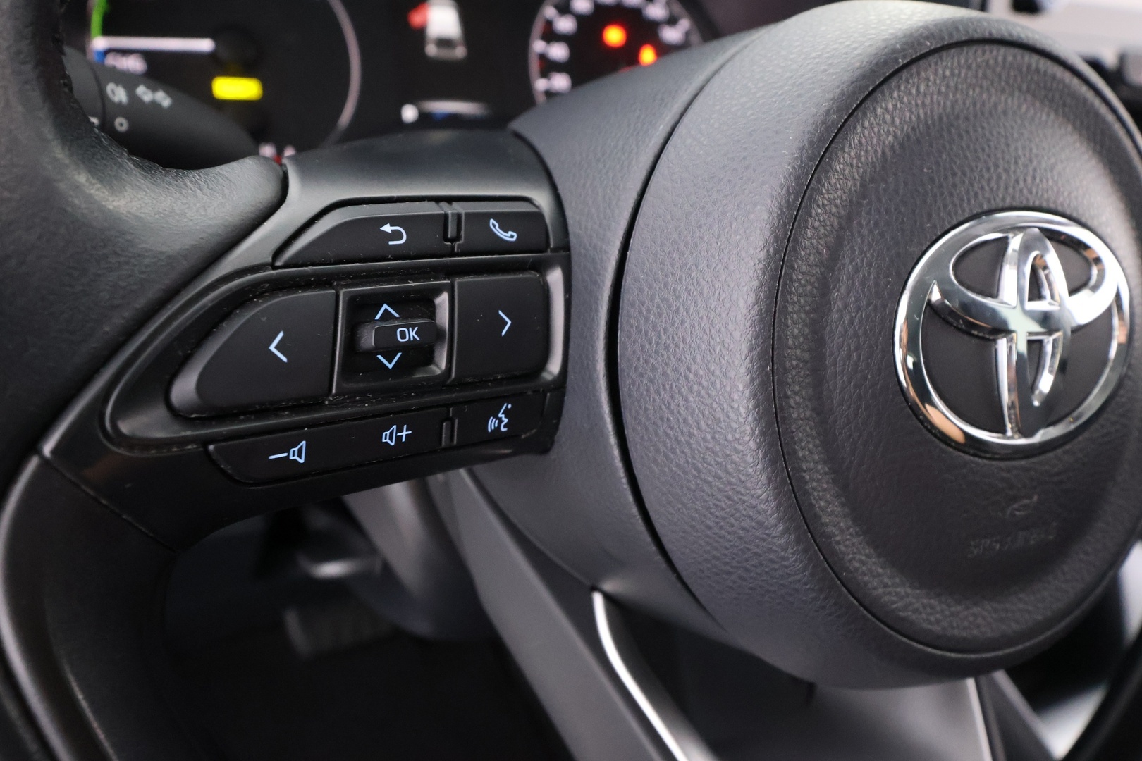 TOYOTA Yaris 26
