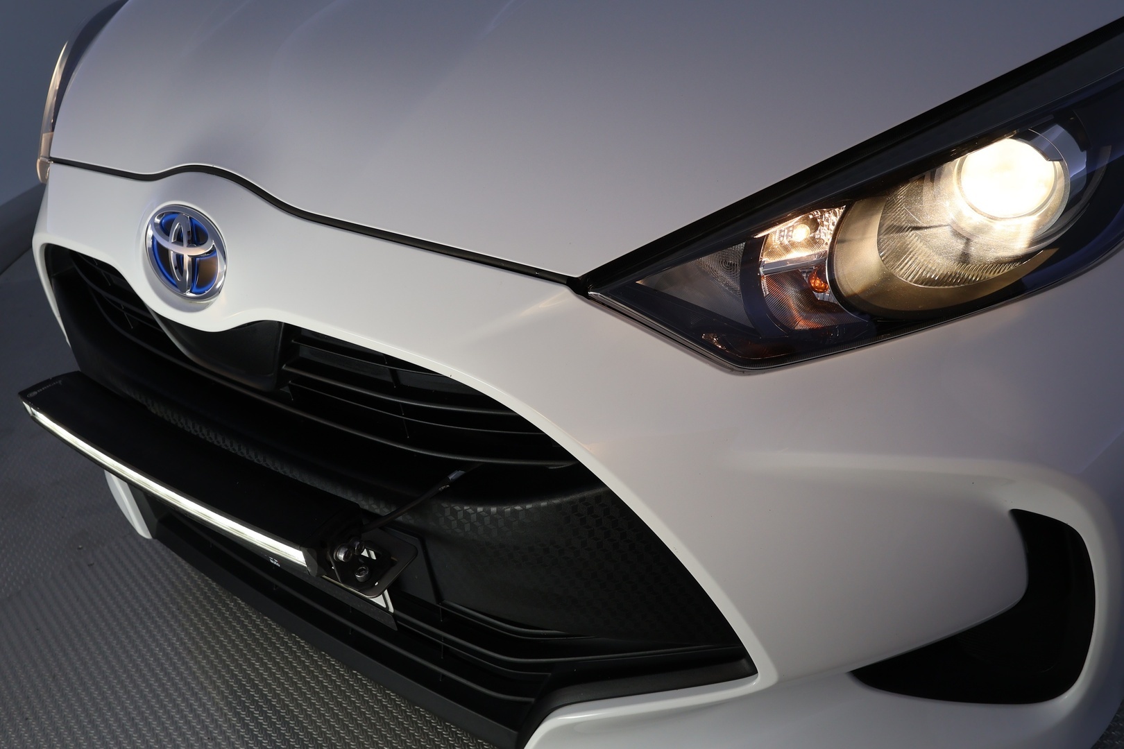 TOYOTA Yaris 36