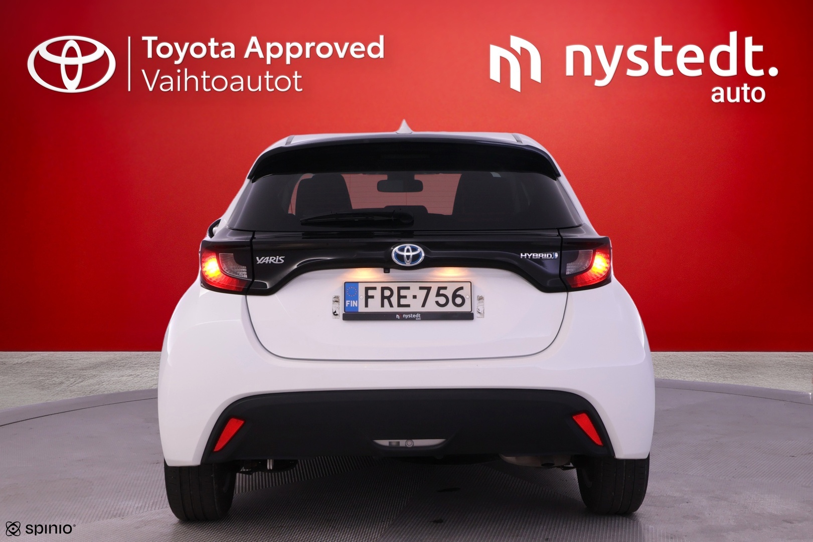 TOYOTA Yaris 4