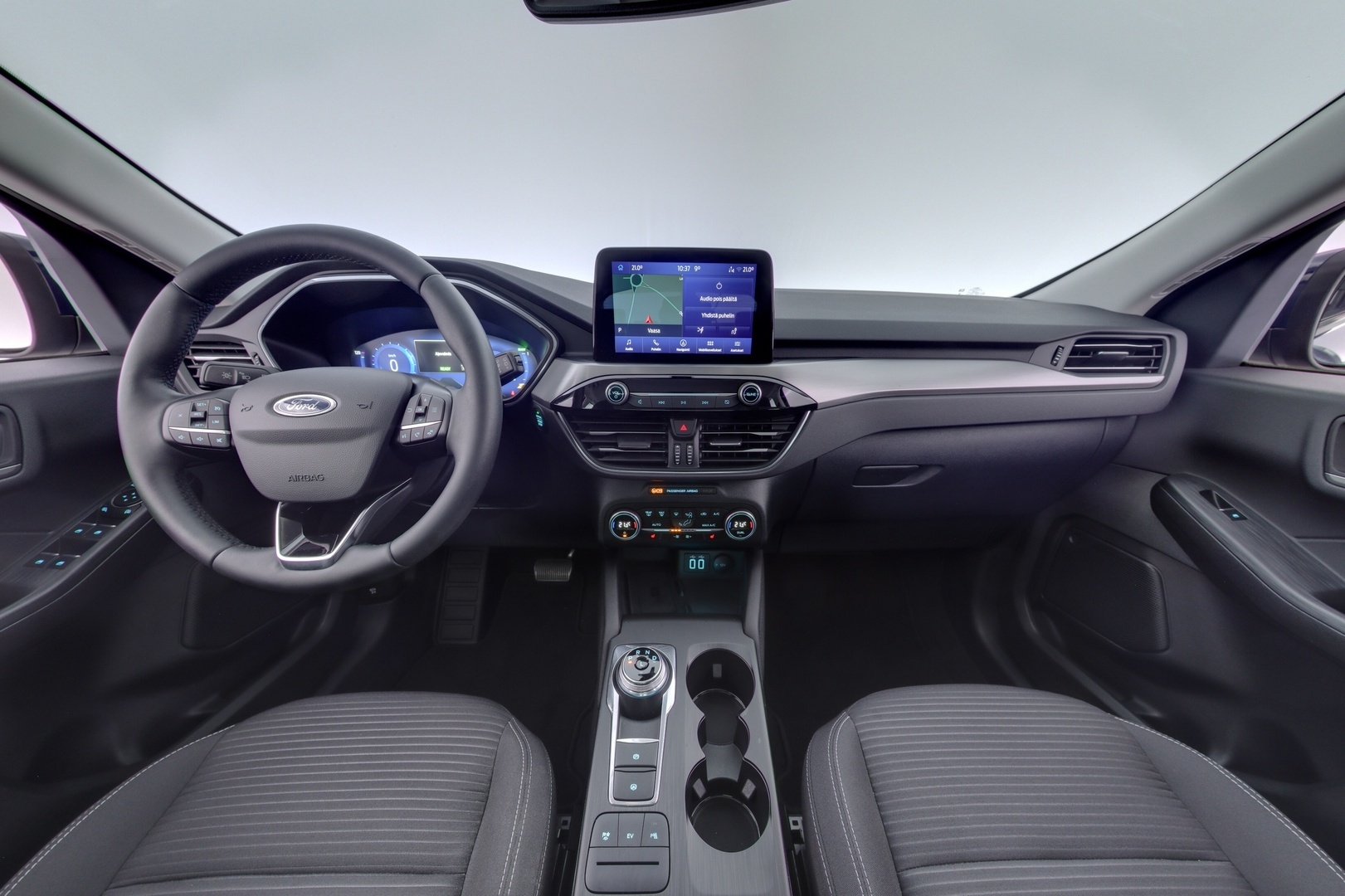 FORD KUGA 10