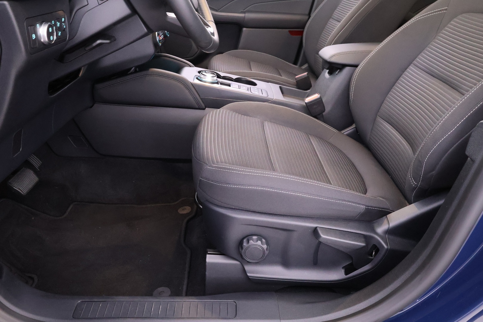 FORD KUGA 23