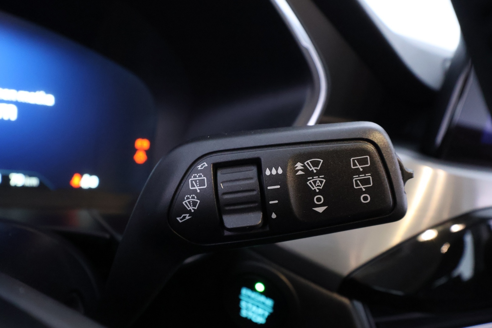 FORD KUGA 32