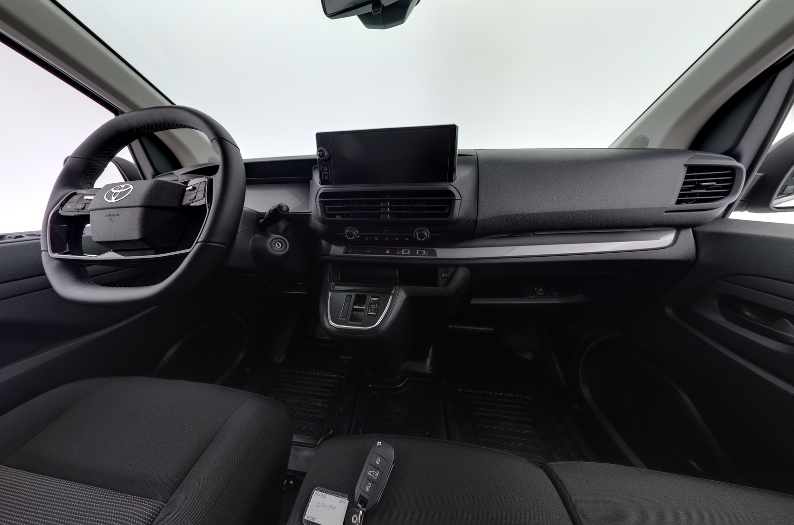 TOYOTA PROACE 9