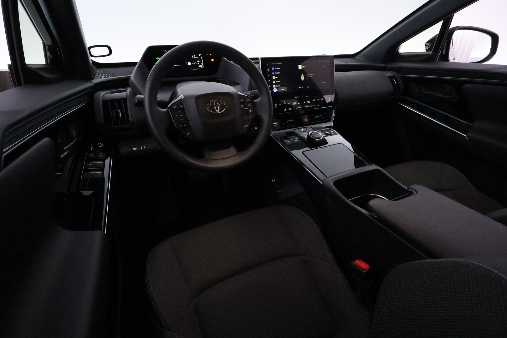 TOYOTA BZ4X 40