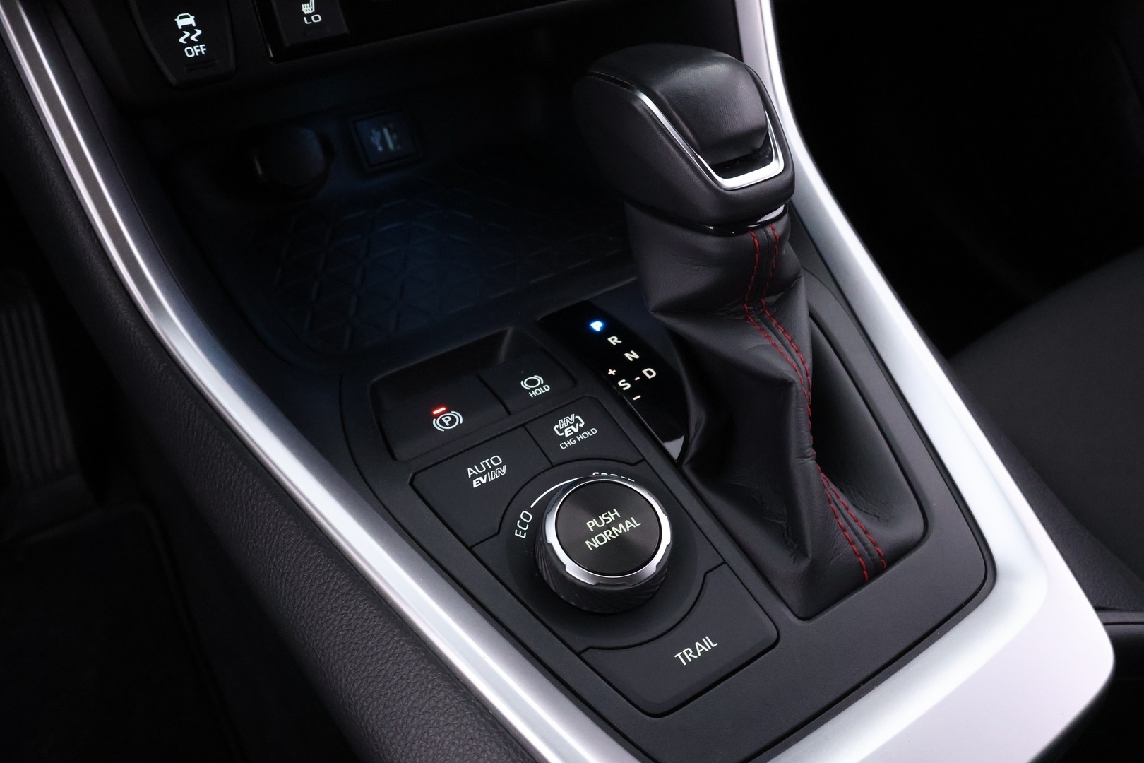 TOYOTA RAV4 PLUG-IN 42