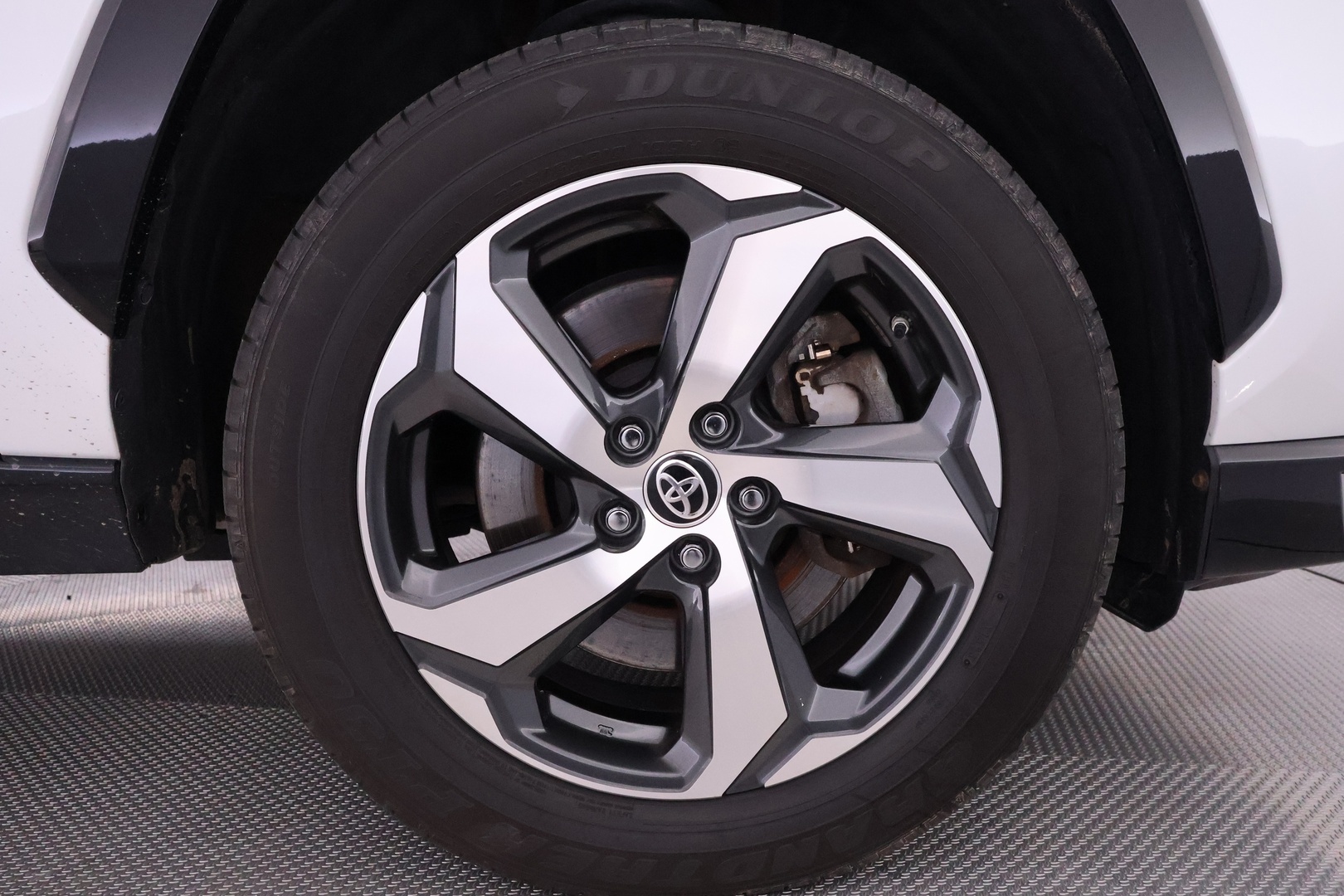 TOYOTA RAV4 PLUG-IN 47
