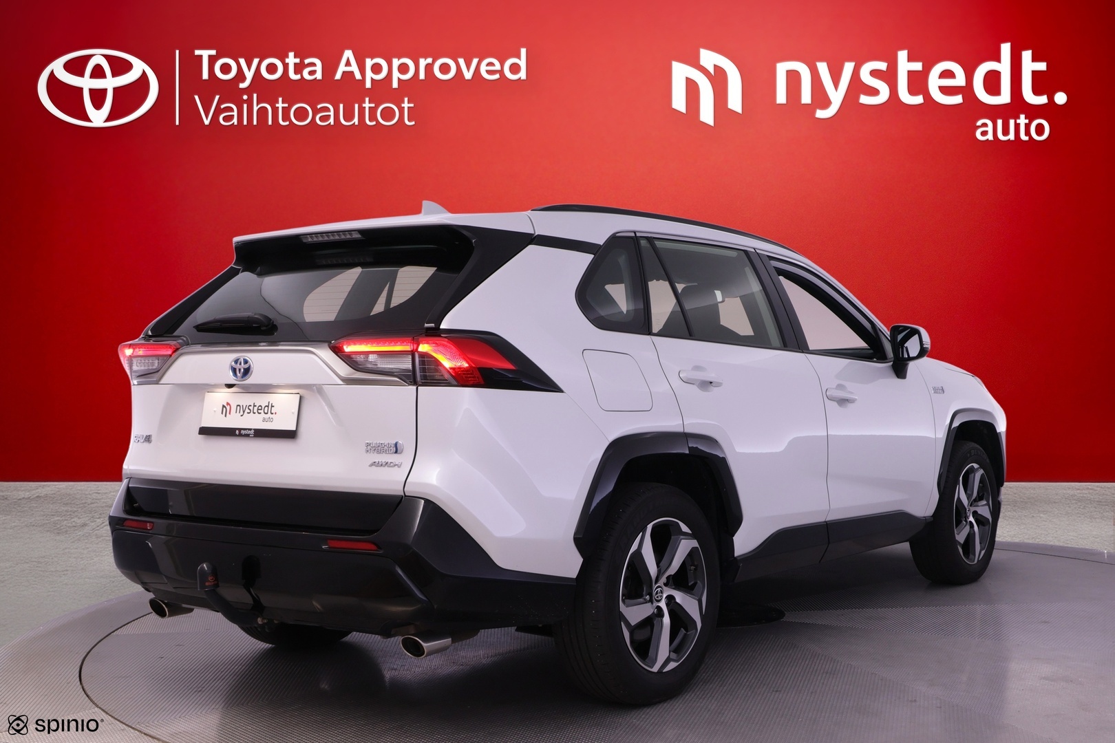 TOYOTA RAV4 PLUG-IN 5