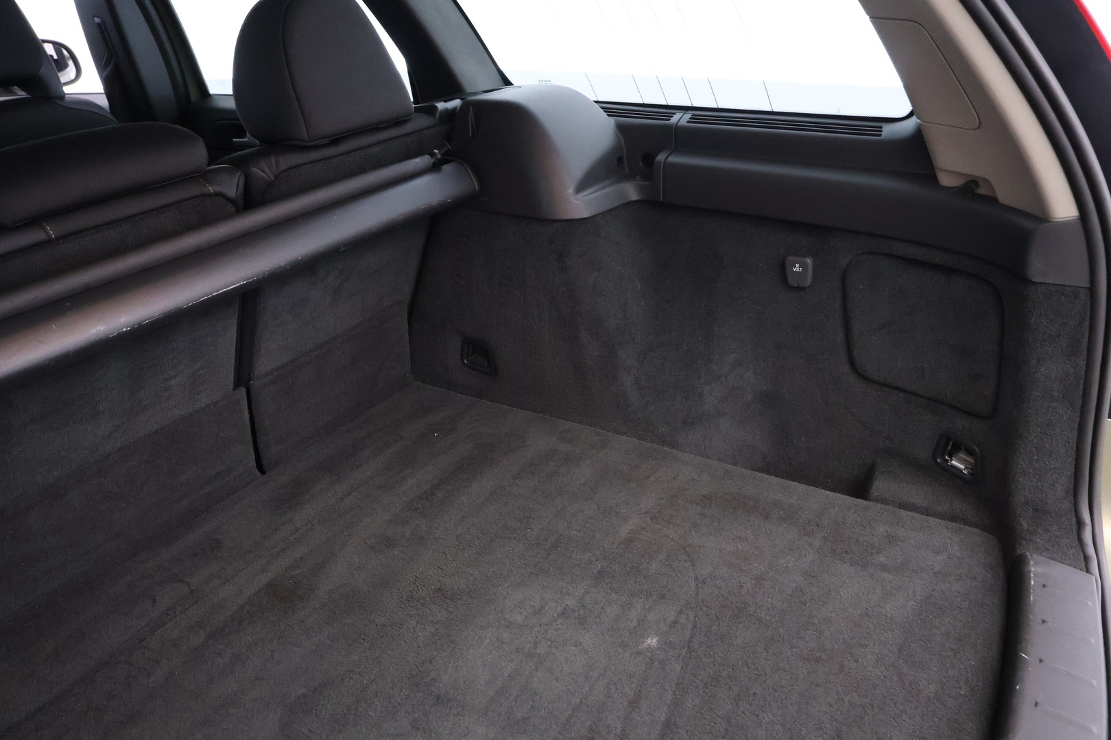 VOLVO V50 15
