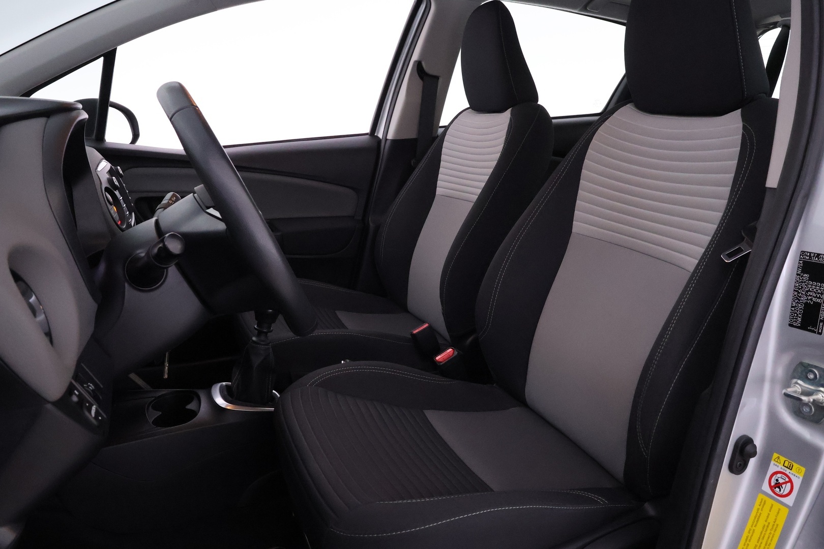TOYOTA Yaris 22