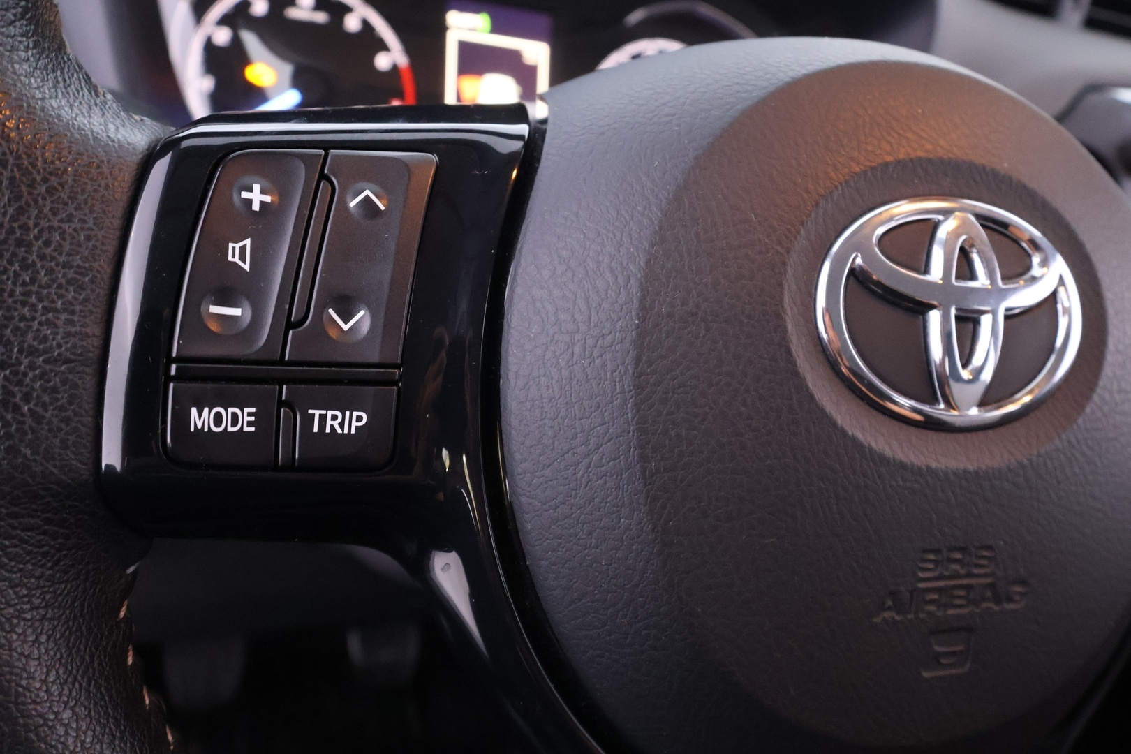 TOYOTA Yaris 28