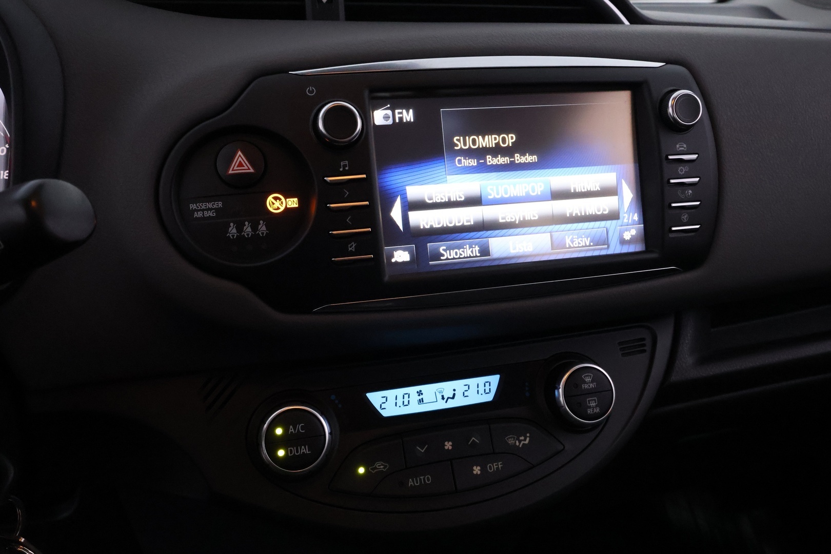 TOYOTA Yaris 31