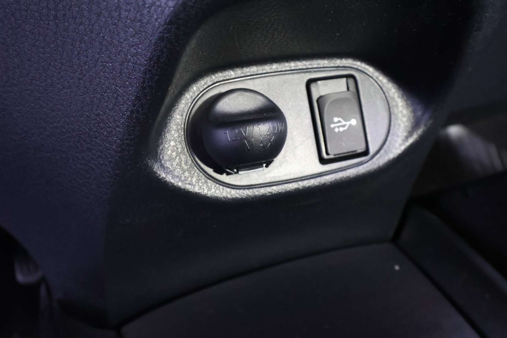 TOYOTA Yaris 36