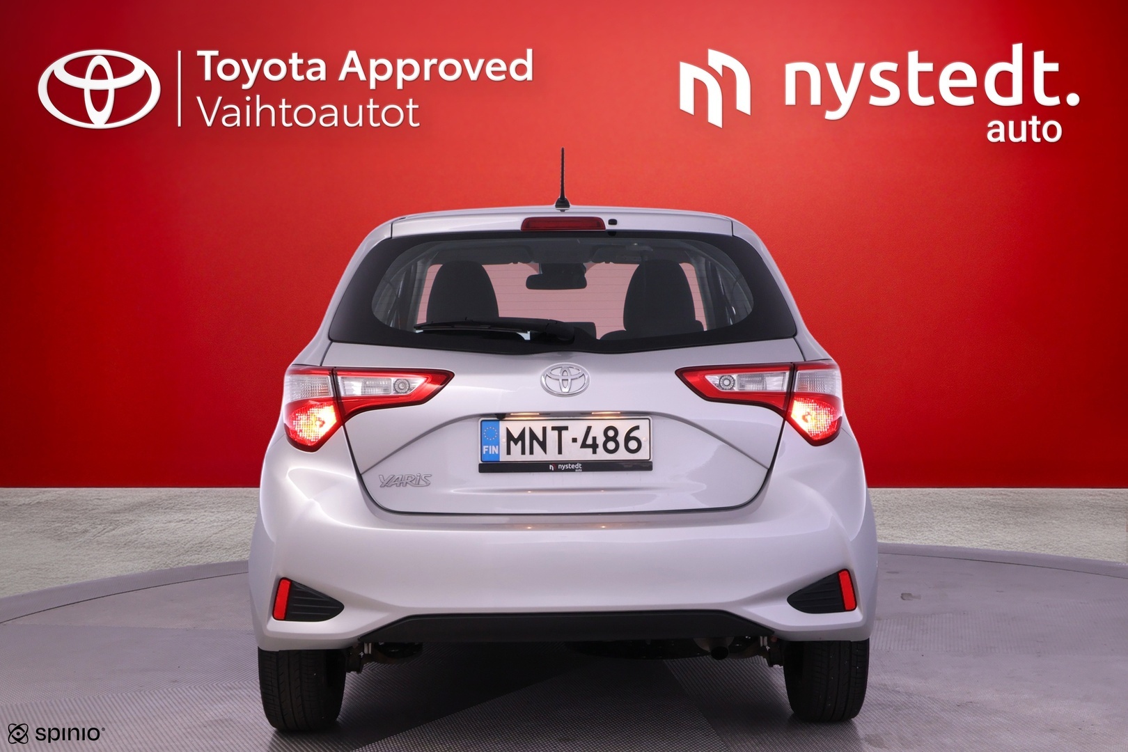 TOYOTA Yaris 4