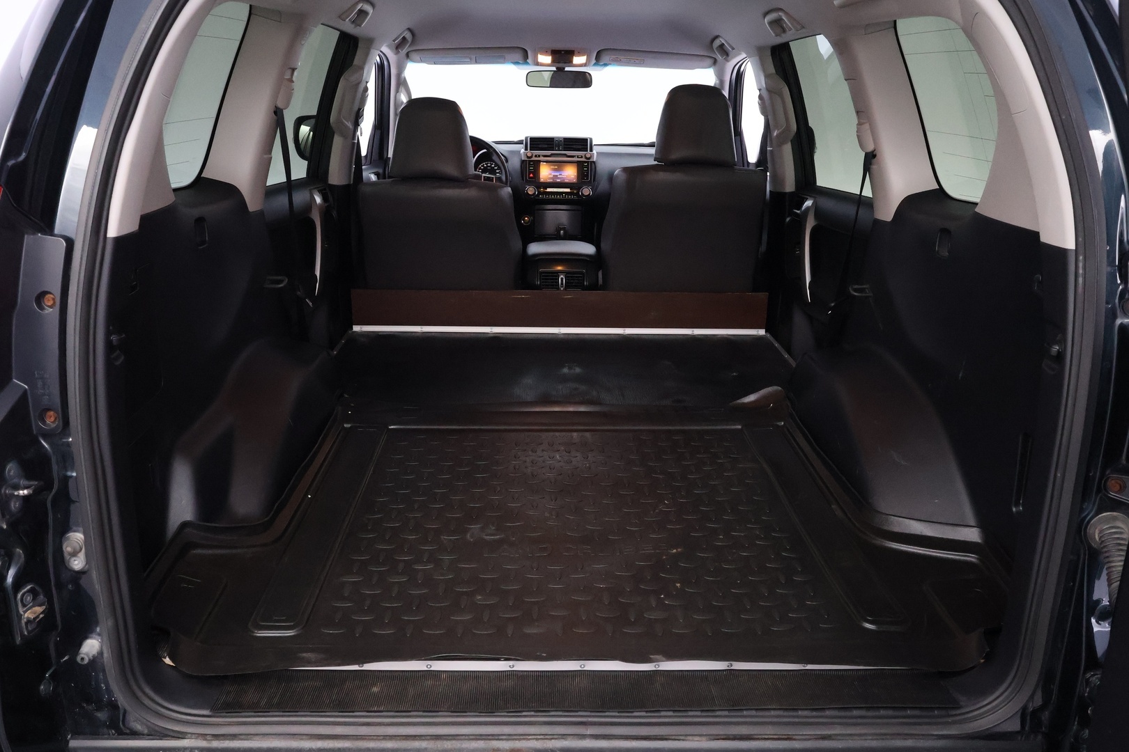 TOYOTA Land Cruiser 14