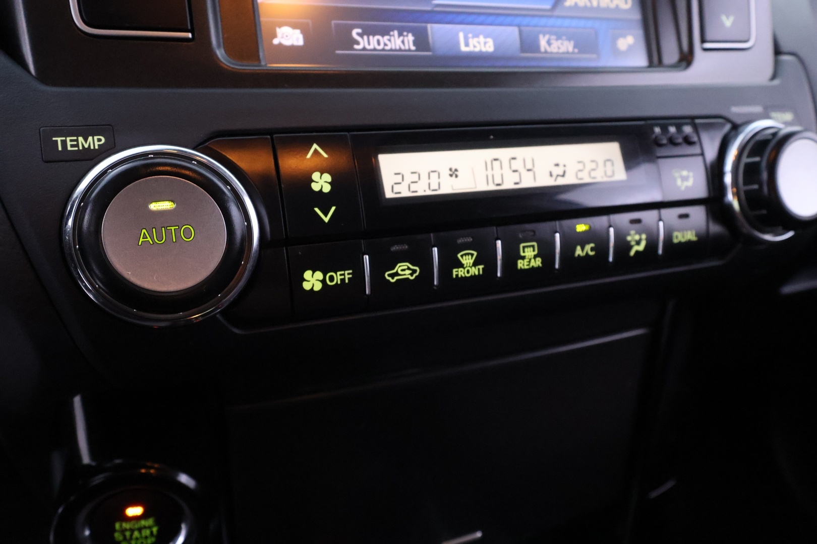 TOYOTA Land Cruiser 36