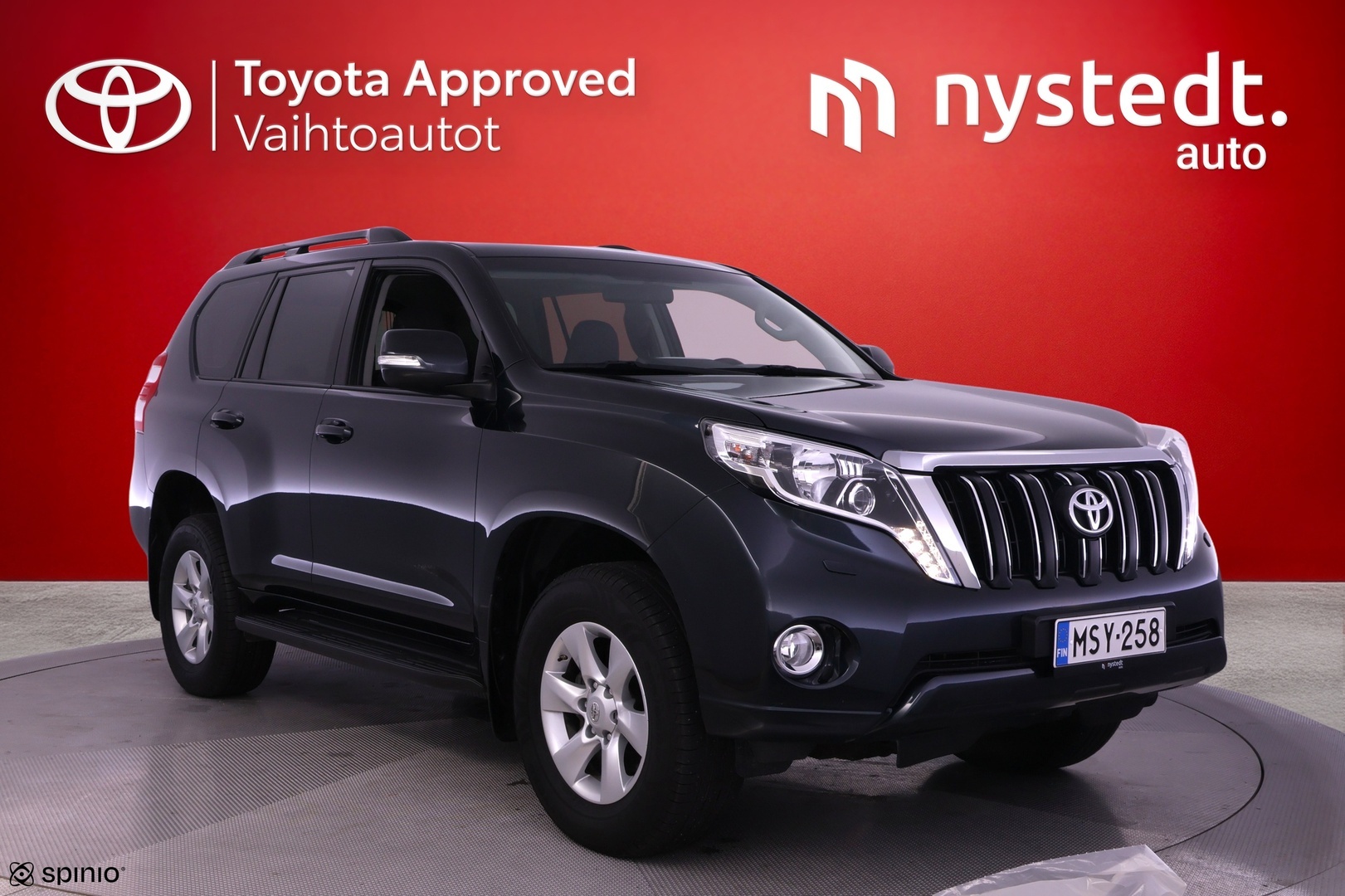 TOYOTA Land Cruiser 7
