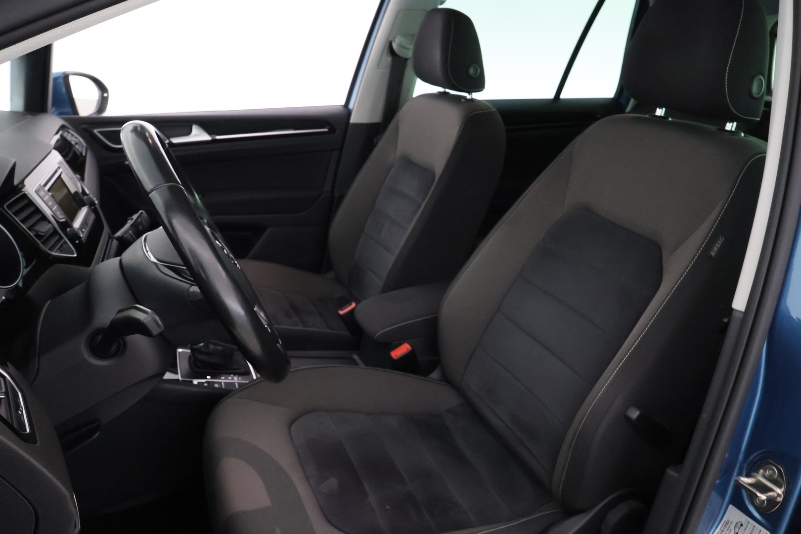 VOLKSWAGEN Golf Sportsvan 22