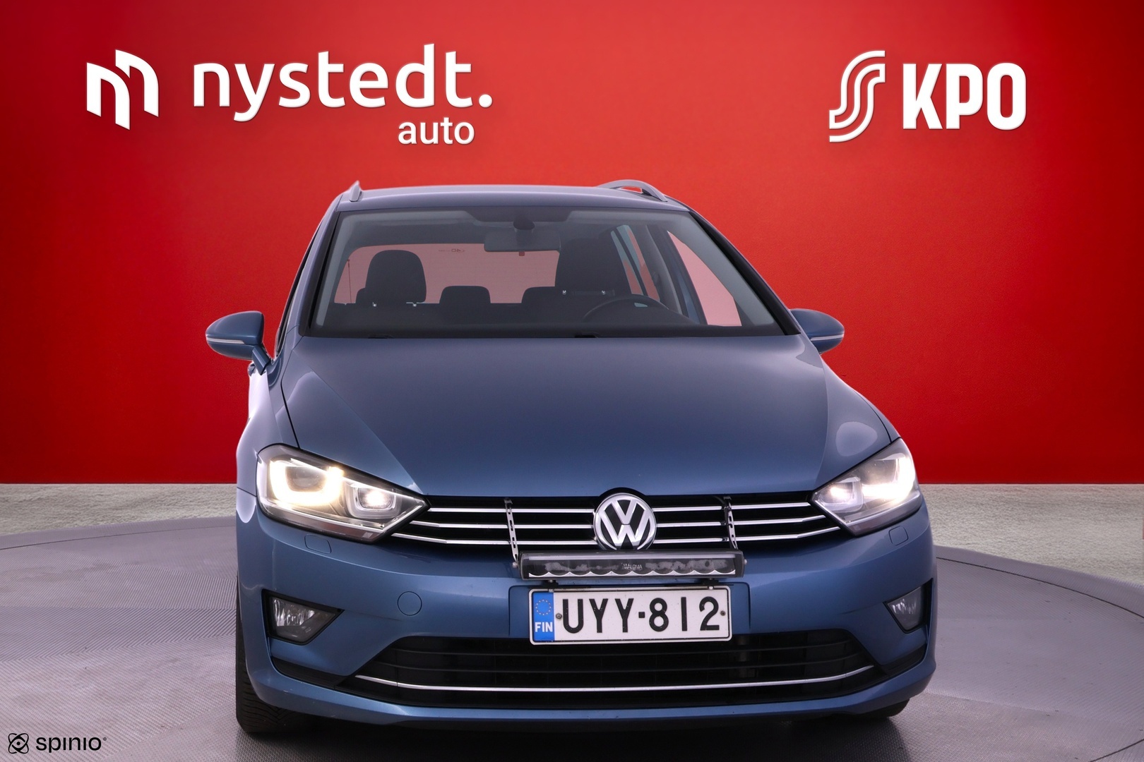 VOLKSWAGEN Golf Sportsvan 8