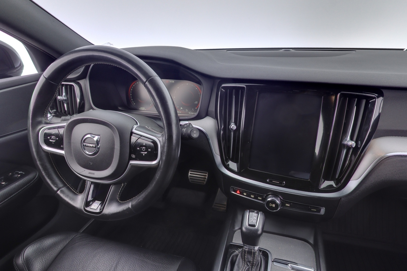 VOLVO V60 11