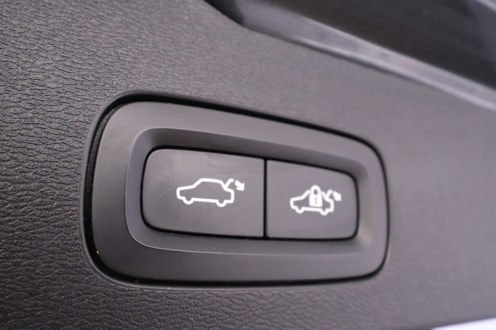 VOLVO V60 18