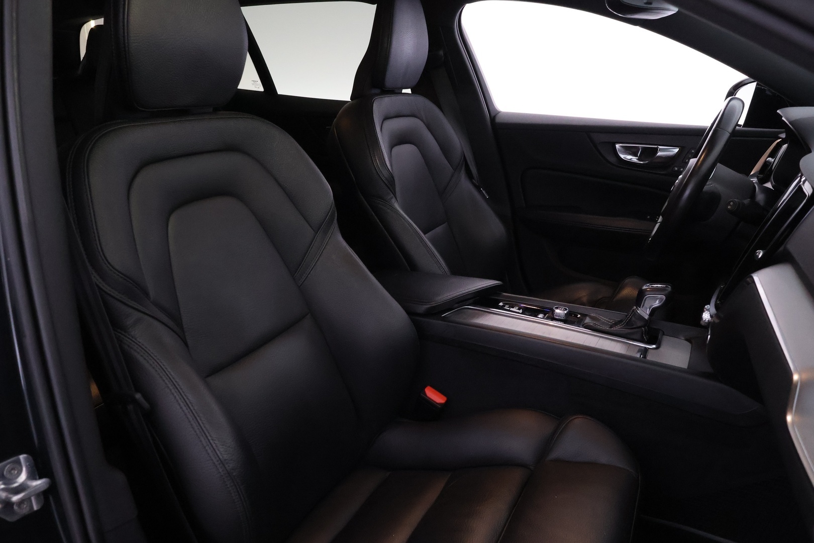 VOLVO V60 22