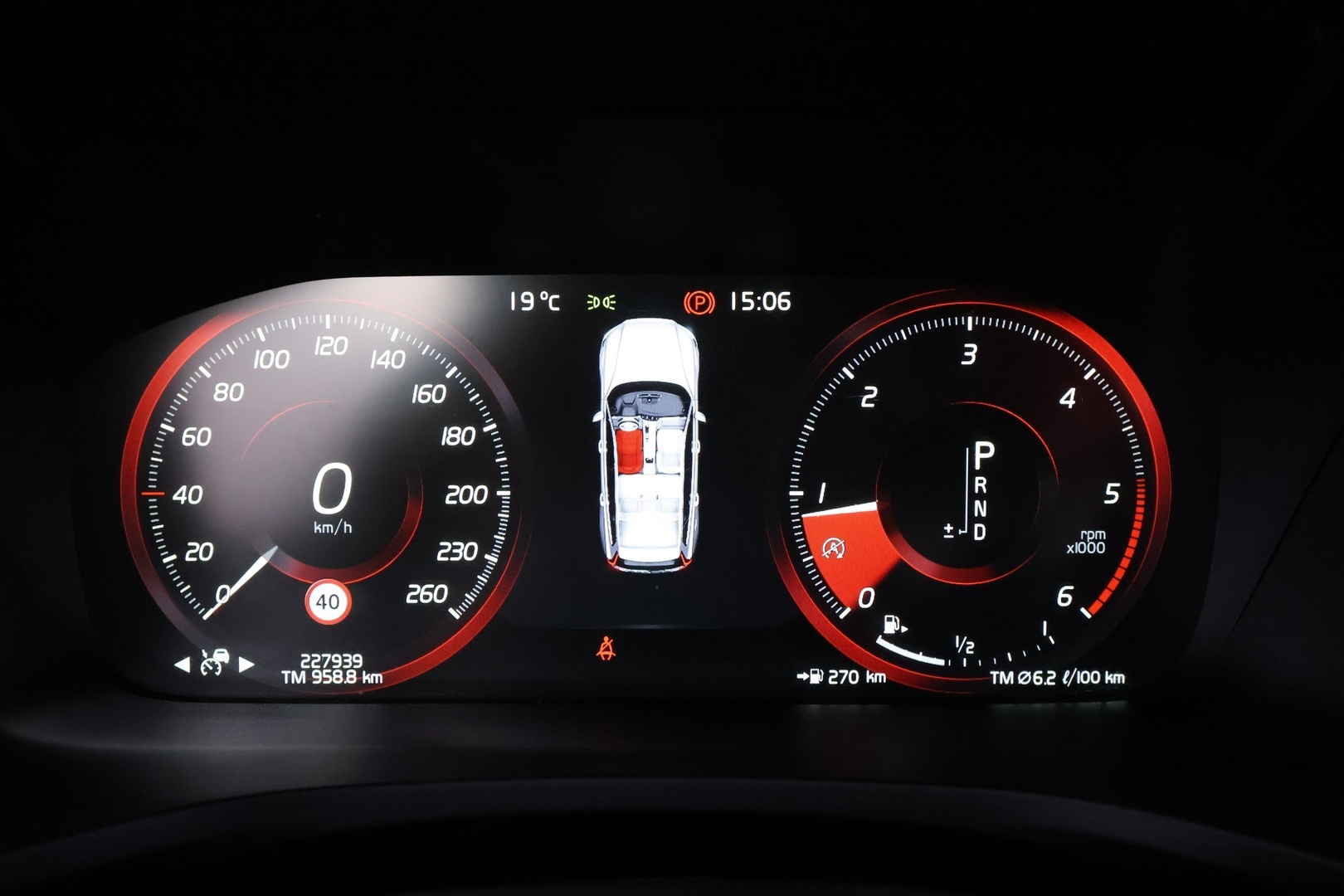VOLVO V60 30