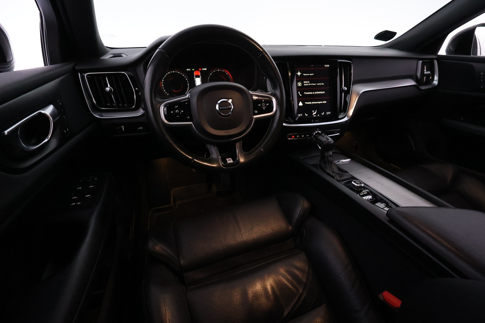 VOLVO V60 43