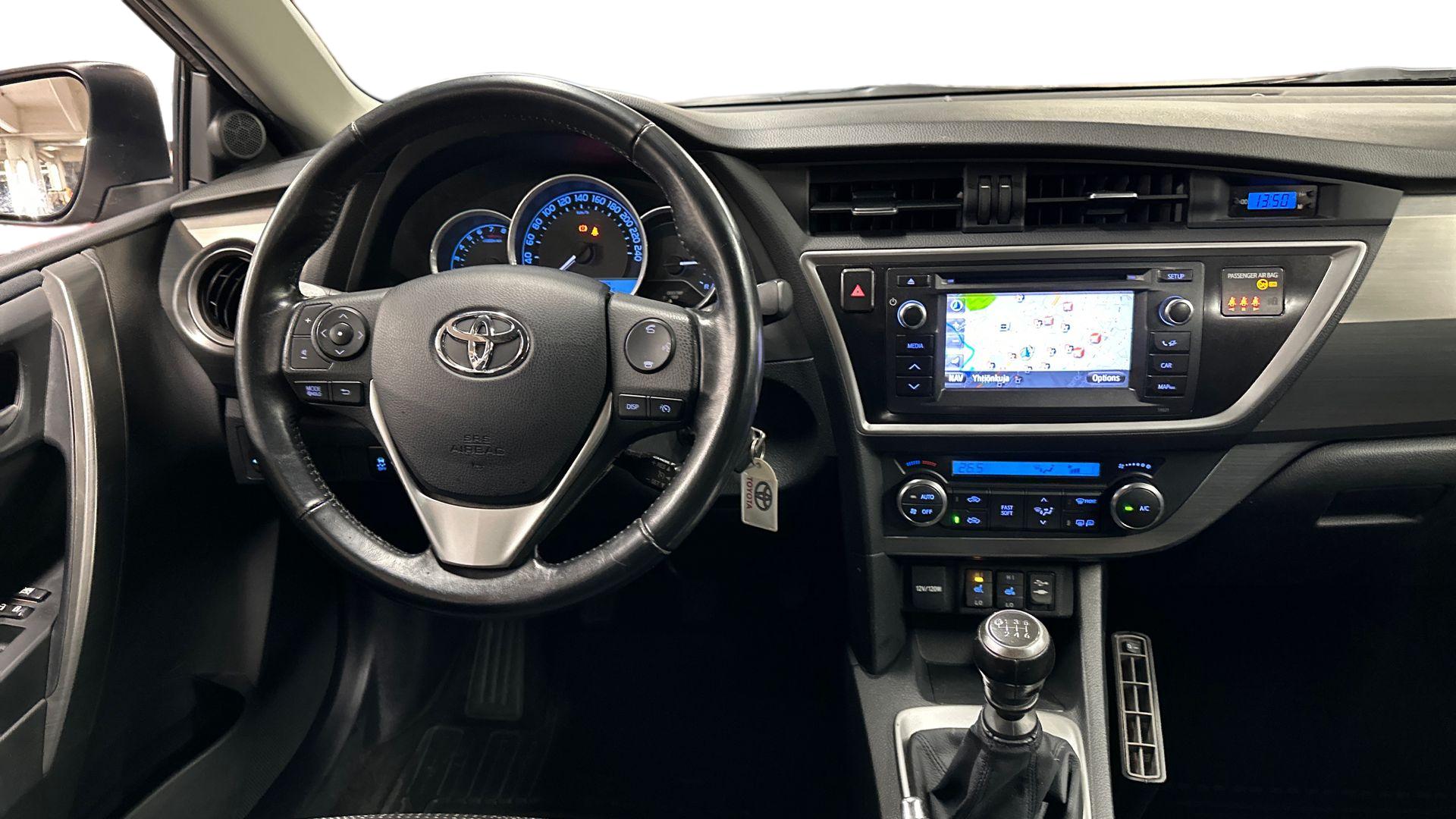 Toyota Auris 2013