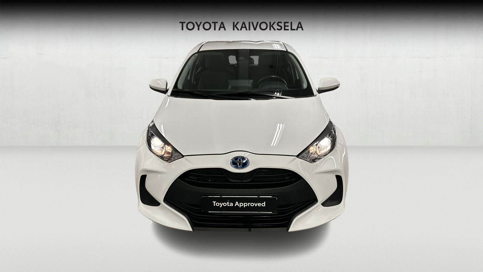 TOYOTA Yaris 2023