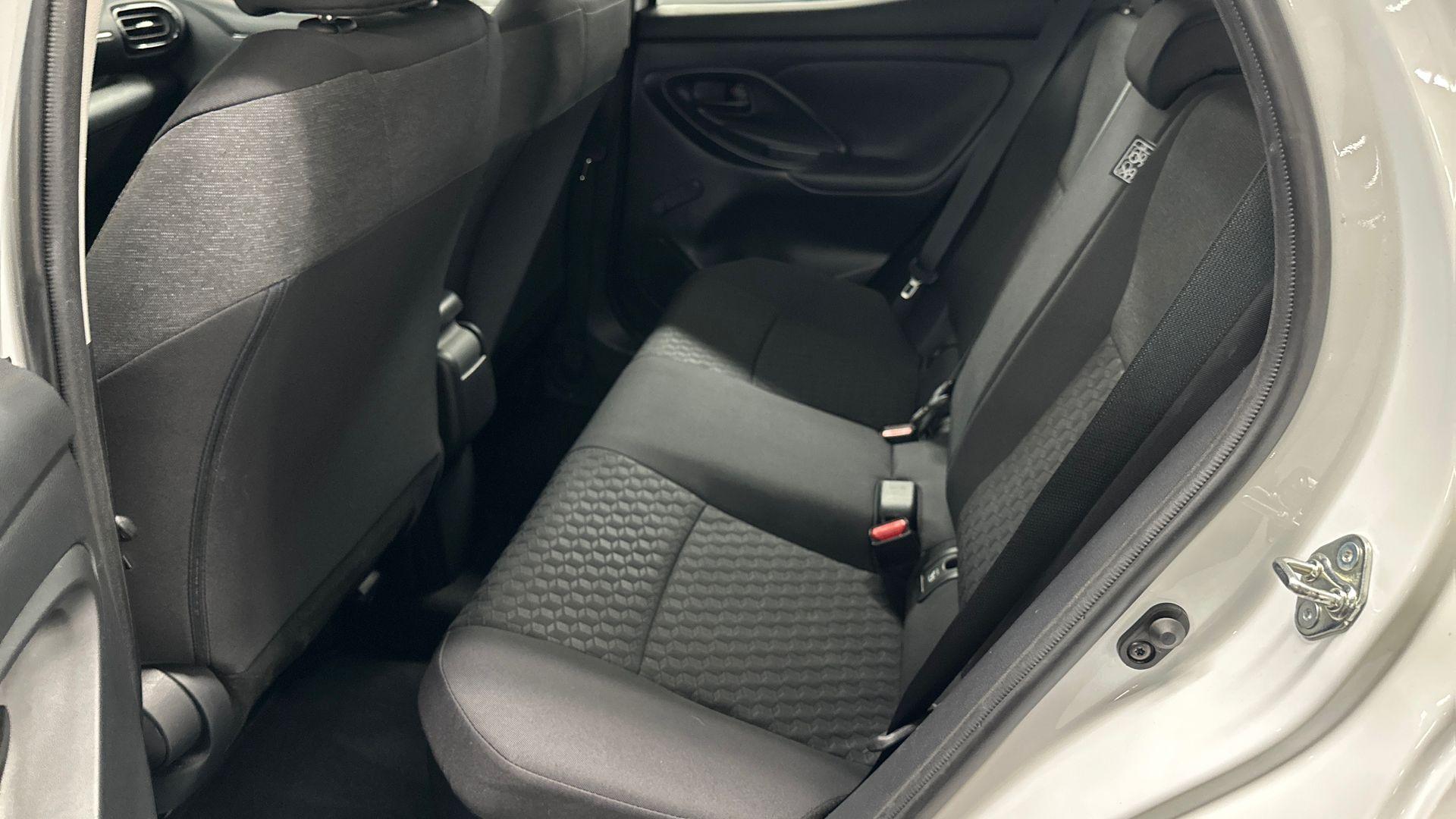 TOYOTA Yaris 2023