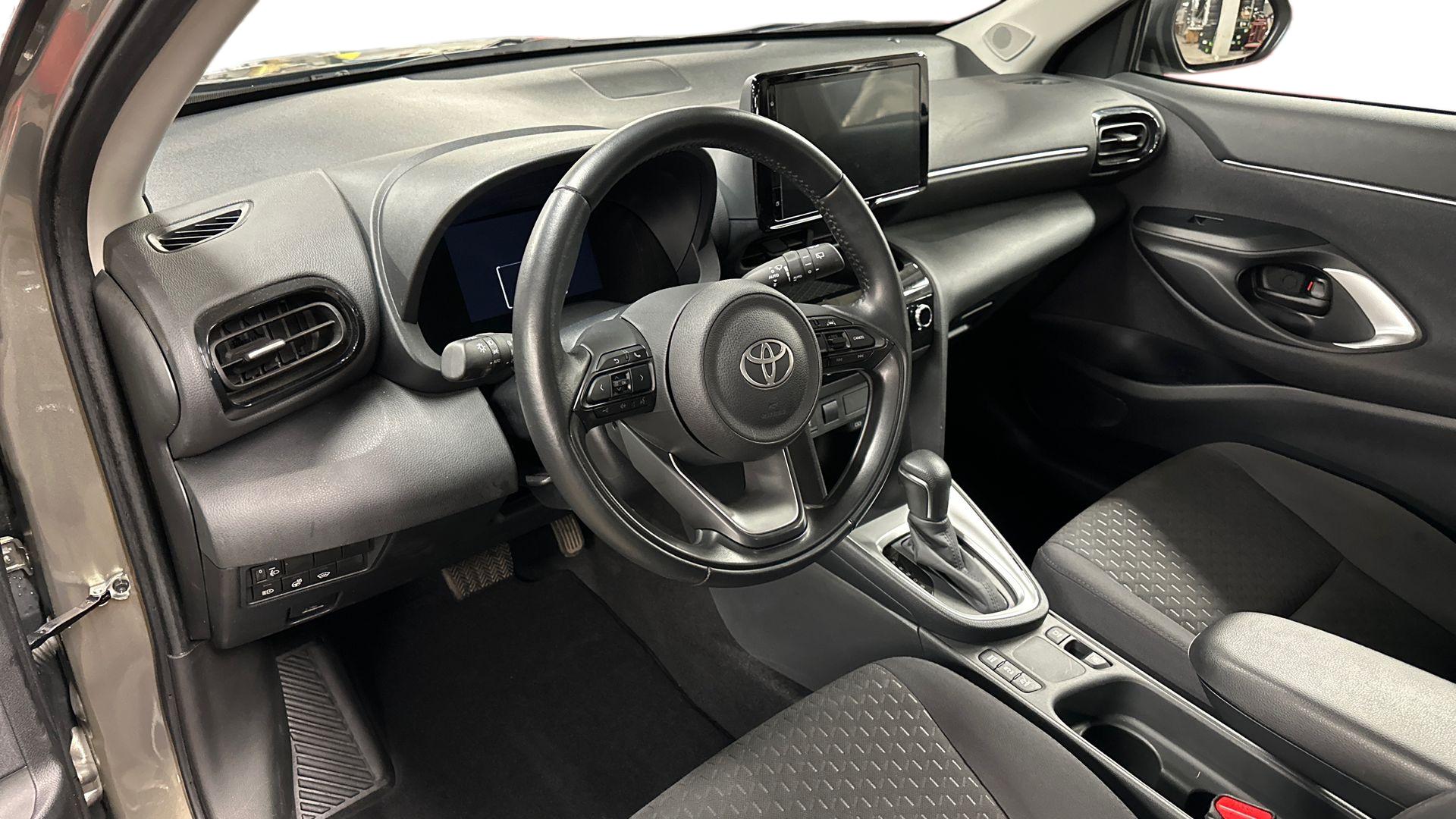 Toyota Yaris Cross 10