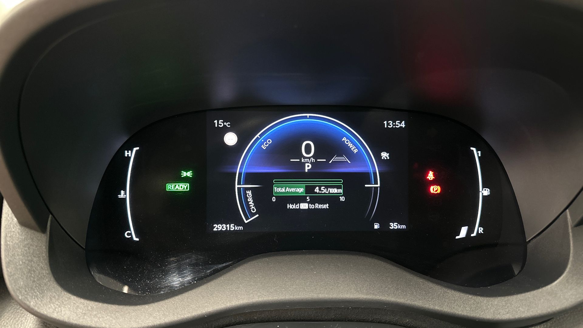 Toyota Yaris Cross 15