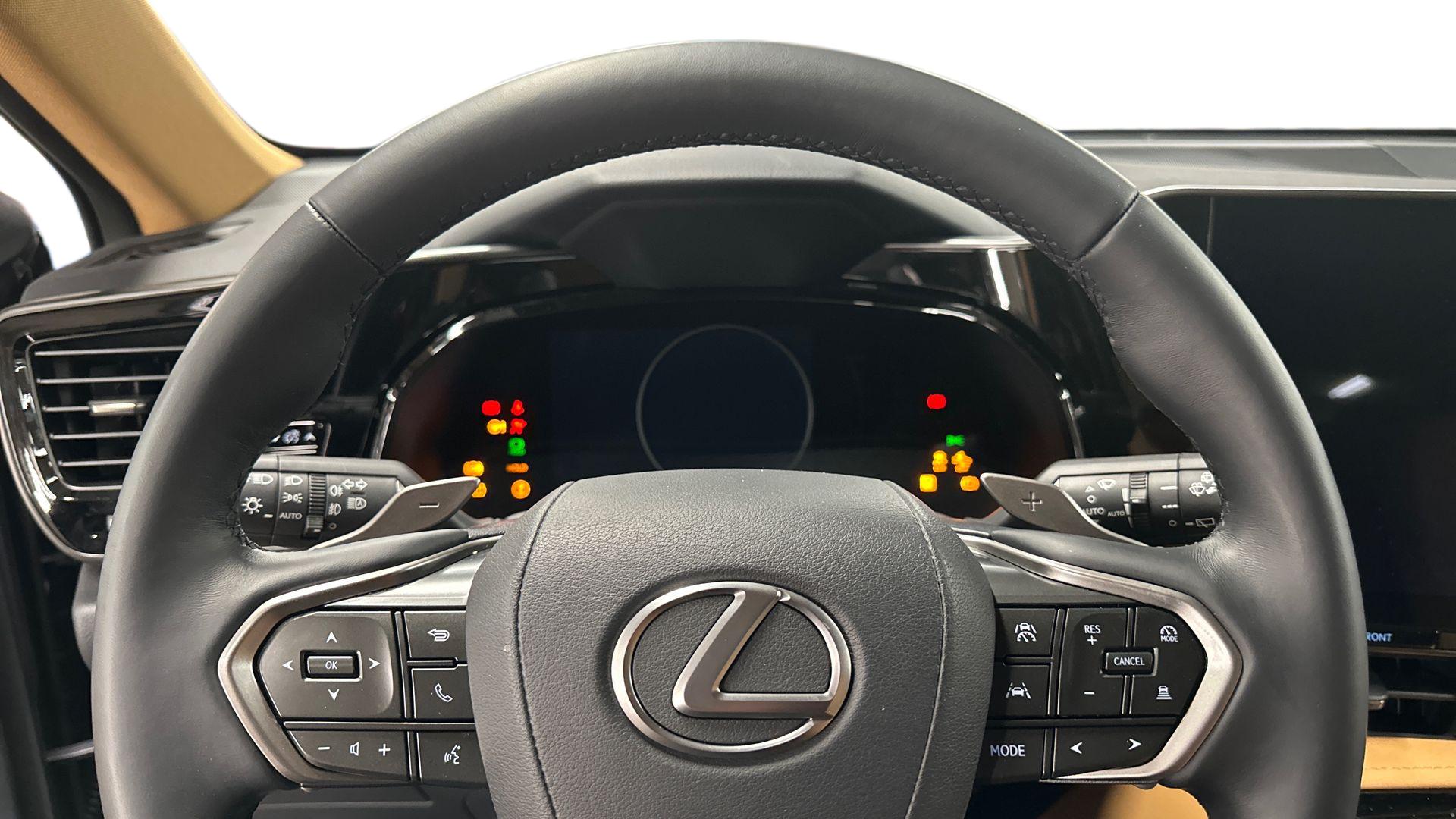Lexus NX 2025