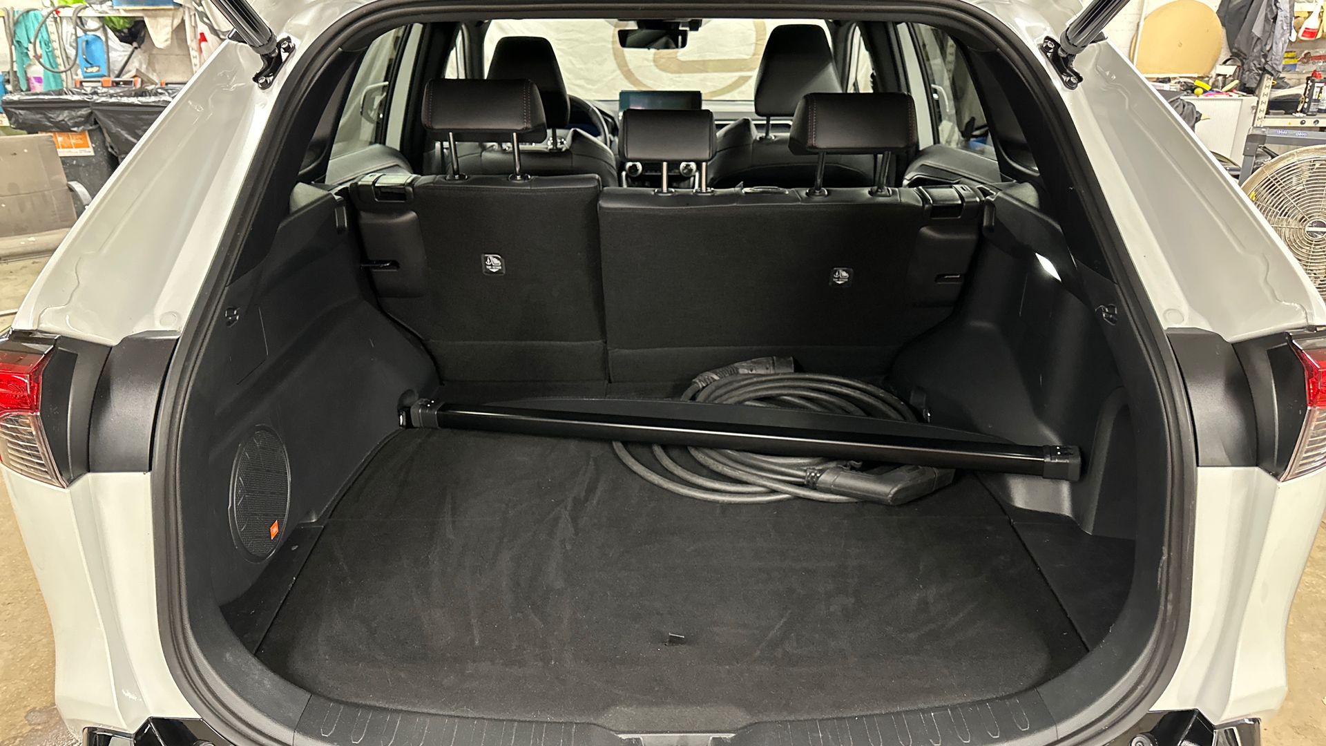 Toyota RAV4 Plug-in 2023