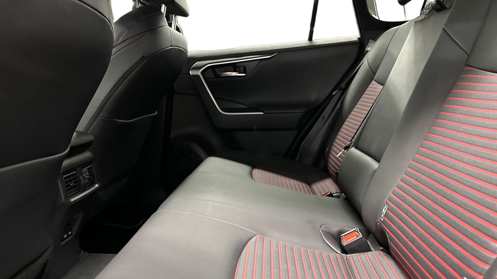 Toyota RAV4 Plug-in 2023