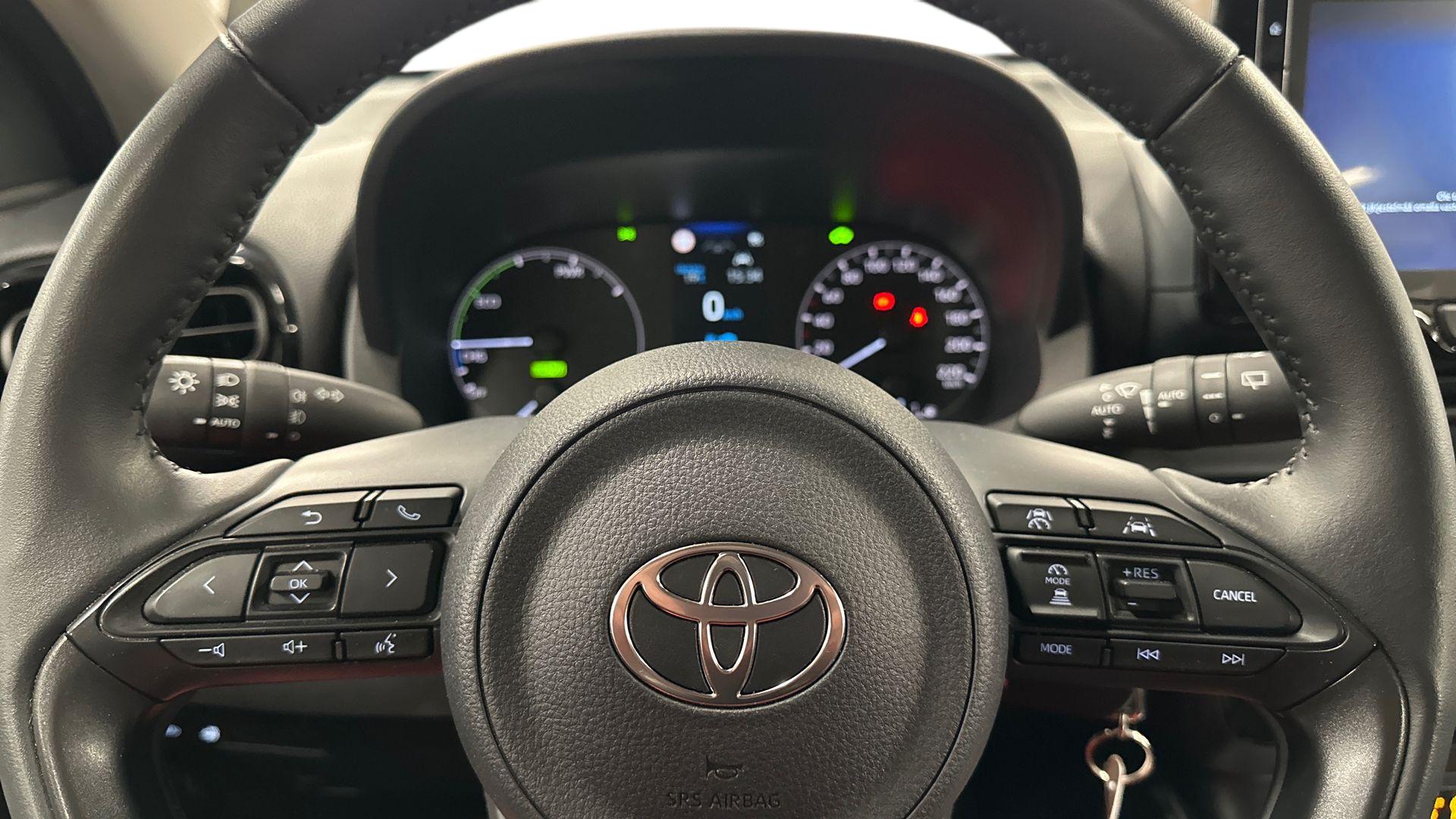 Toyota Yaris 14